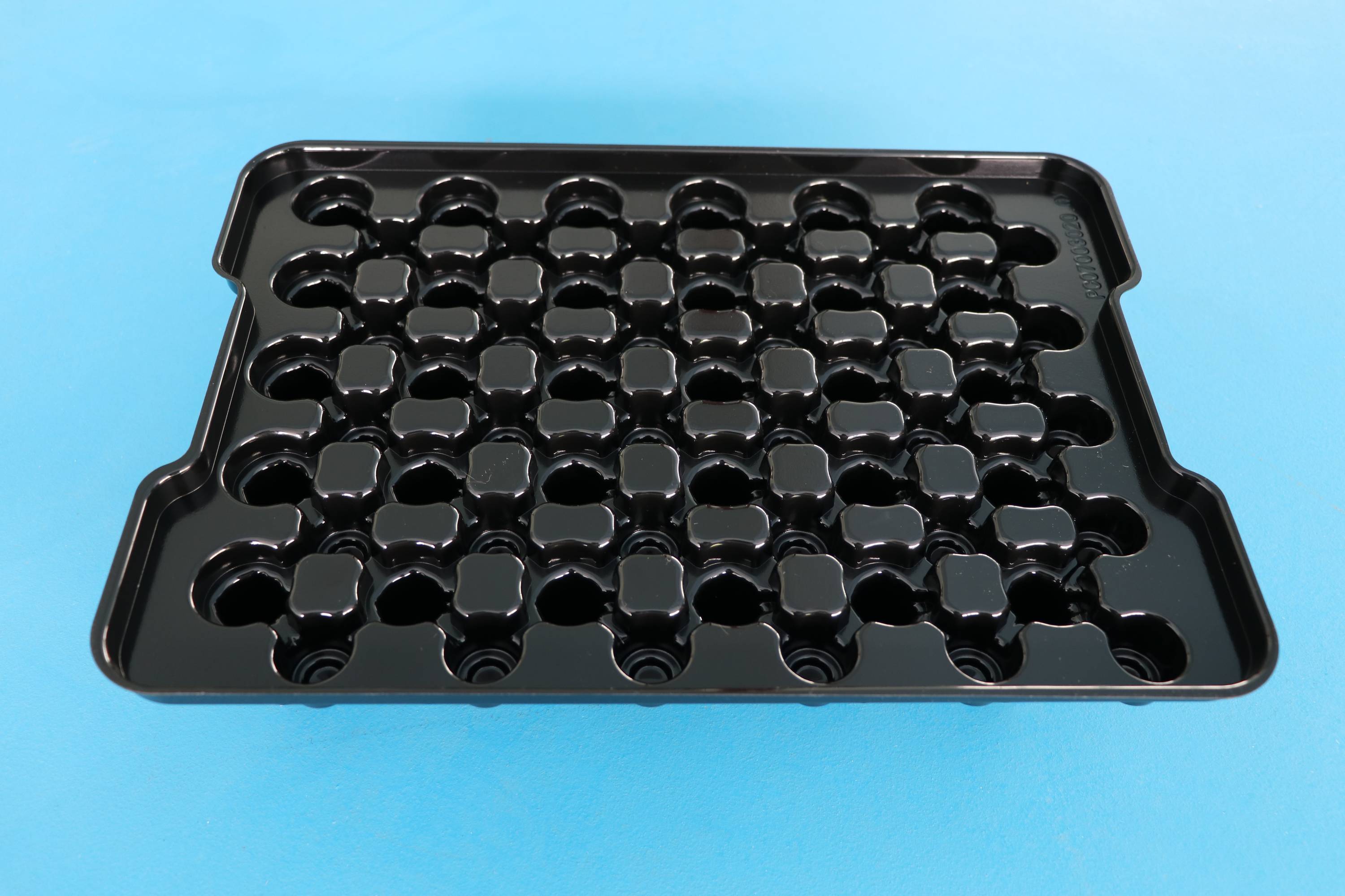 汽車零部(bu)件吸塑包(bāo)裝