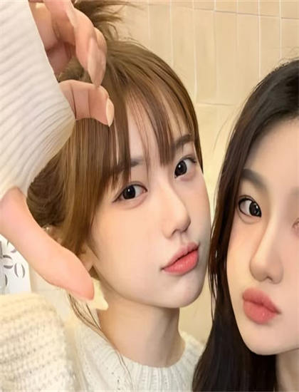 《完美奇遇》叙事手法独特解析：时间线安排与视角切换技巧探讨，点击破亿