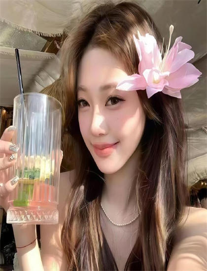 我们之间表演技巧：表演风格的独特性与艺术价值 揭示人性的复杂与美好